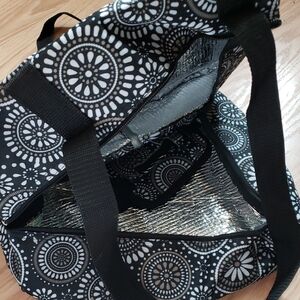 Stylish Black and White Patterned Oval Hot Food Carrier